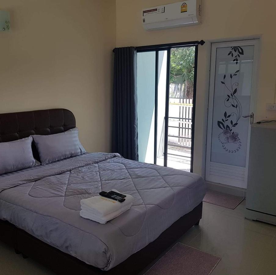 Room62 Lom Sak 외부 사진