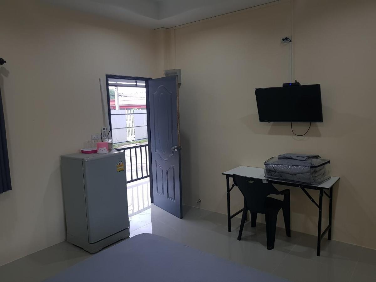 Room62 Lom Sak 외부 사진